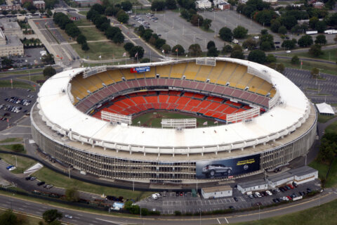 DC Ward 7 residents discuss proposed new Commanders stadium at RFK site