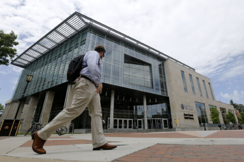 Pell Grant changes could raise college cost for Virginia students