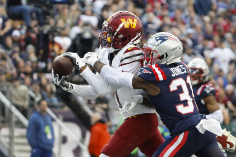 Washington Commanders’ Jonathan Jones inspires fans to fly