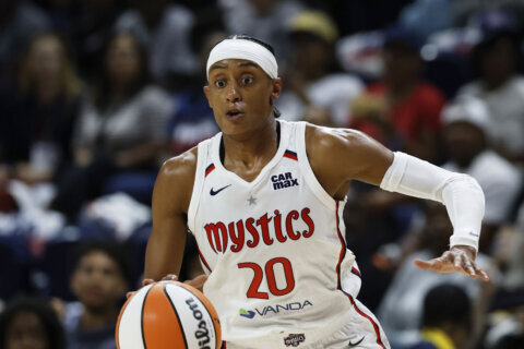 Sykes scores 32 and the Mystics overcome a 12-point halftime deficit to beat the Sky 79-72