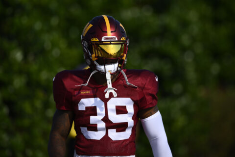Noah Brown carted off field at Commanders minicamp. Jeremy Reaves gets extended, AP source says