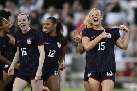 Claire Hutton scores first international goal to help the United States beat Canada 3-0