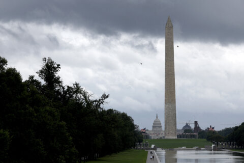 Late Sunday night isolated showers and thunderstorms expected in the DC area