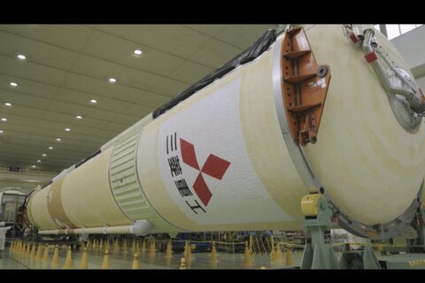 Japan launches a climate change monitoring satellite on mainstay H2A rocket’s last flight