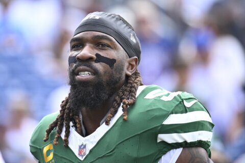 Former Jets and Ravens linebacker C.J. Mosley announces his retirement after 11 years in NFL