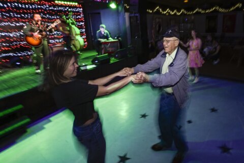Veterans and civilians bond over beers and bluegrass at Nashville’s American Legion Post 82