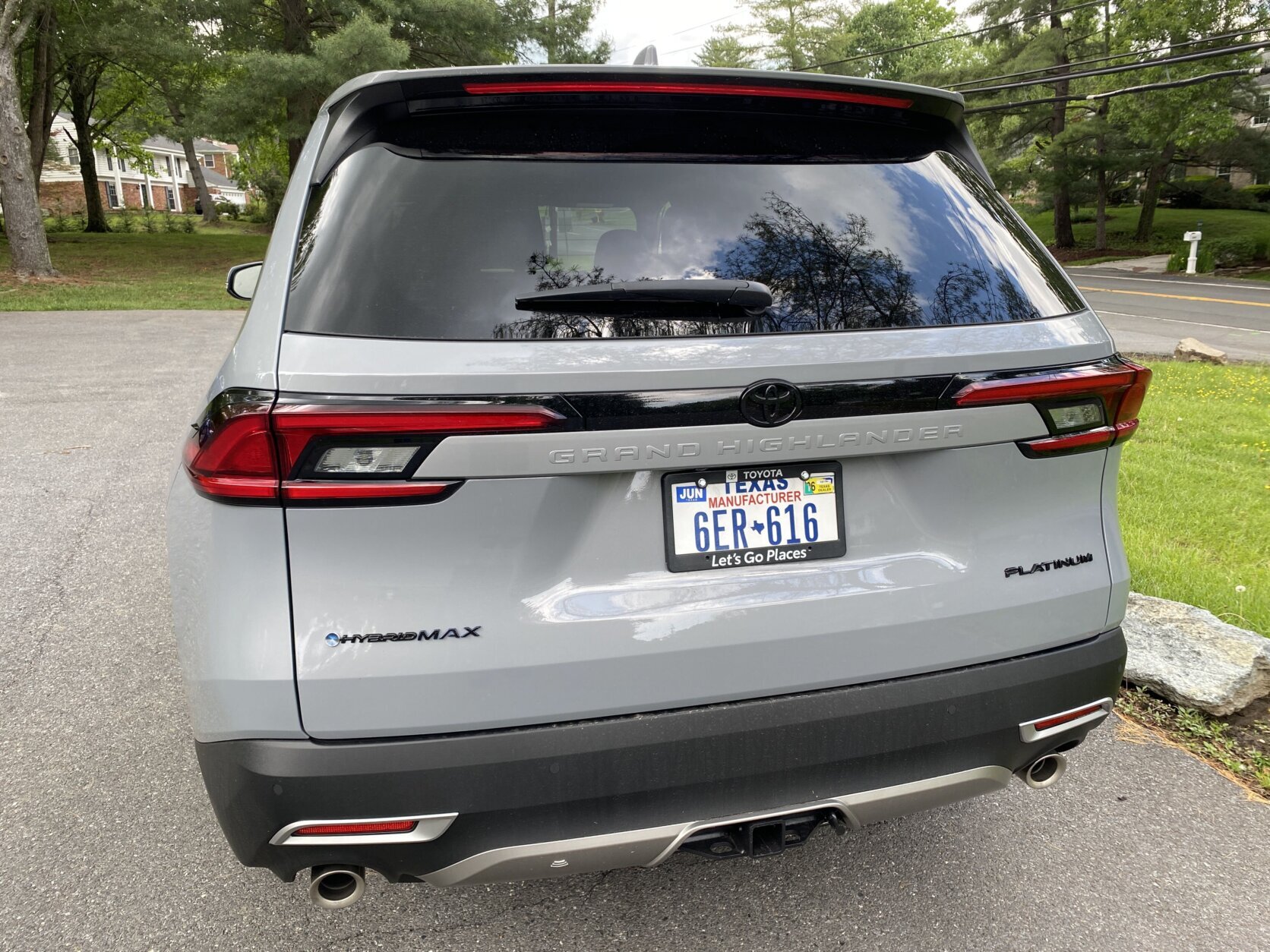 Exterior of Toyota Grand Highlander