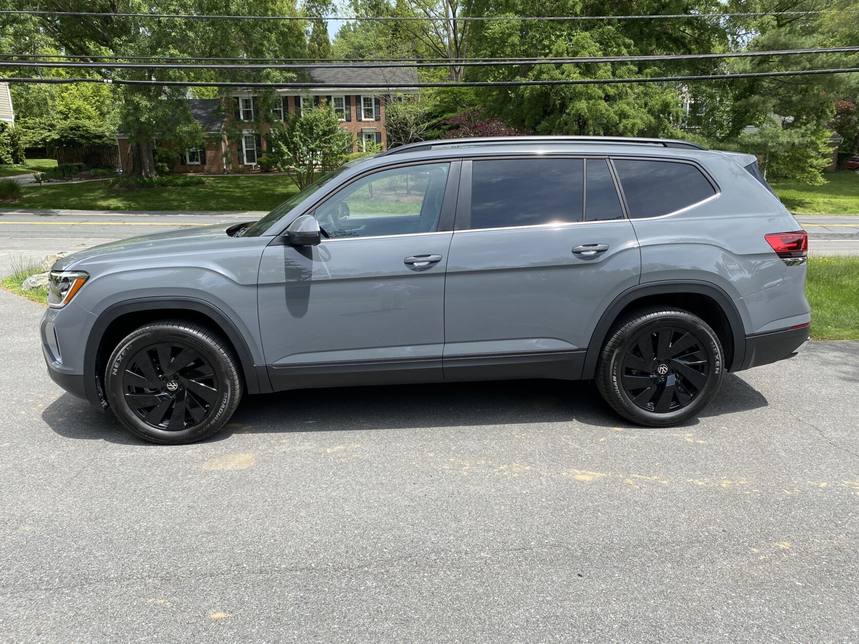 The exact name of the color in VW-speak is Pure Gray.